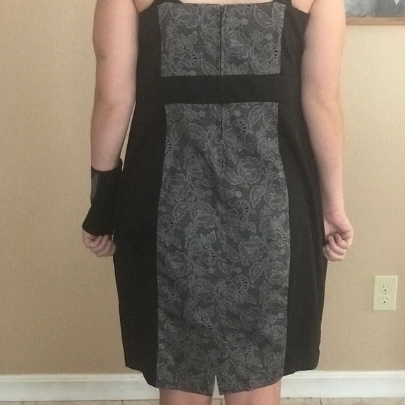Dress - Picture 2 of 2